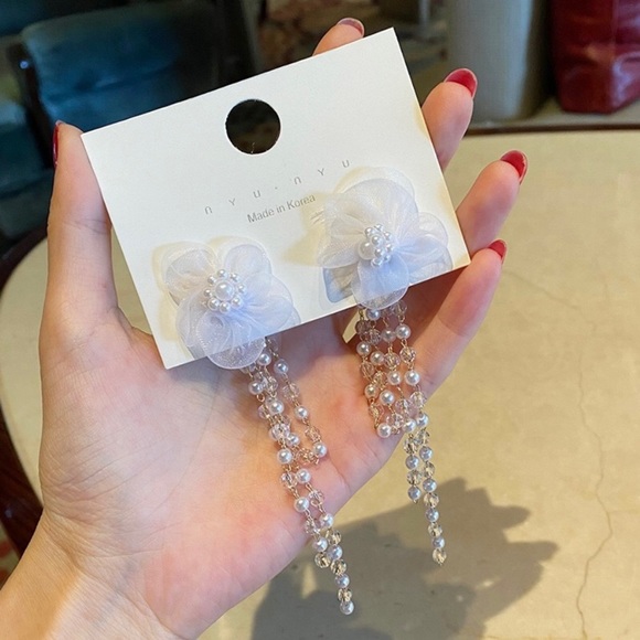 Pearl Crystal Flower Tassel Dangle Drop Earrings - Picture 3 of 4